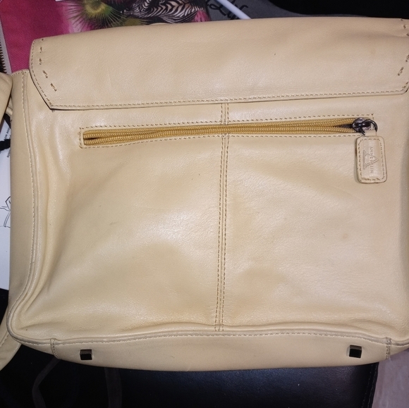 Vintage Anne Klein Retro Pale Yellow Leather Satchel Crossbody/Shoulder bag - Picture 10 of 10